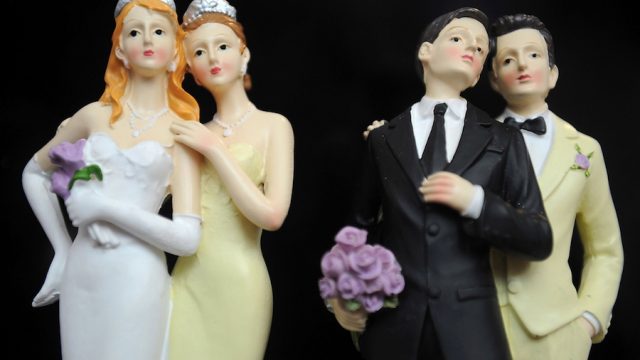 Exigen publicar reforma que permite bodas gay en Querétaro